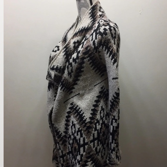 Sun & Shadow Women Sweater Coat Overpiece  Tribal Print Cream Brown XS - Picture 11 of 11